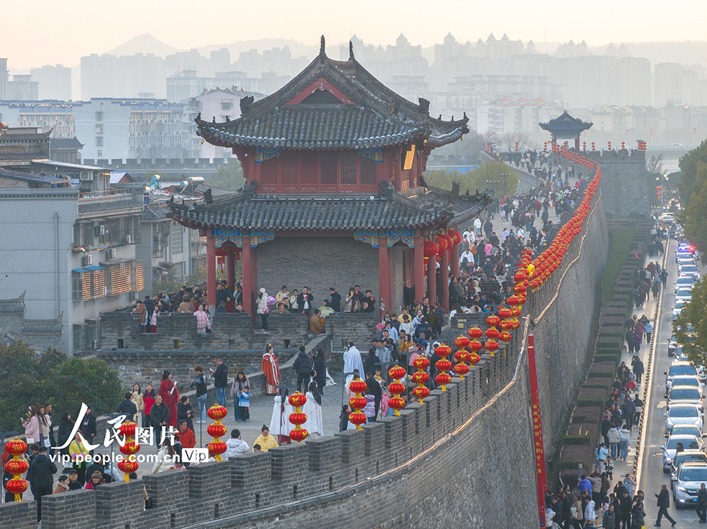 襄阳古城张灯结彩【2】