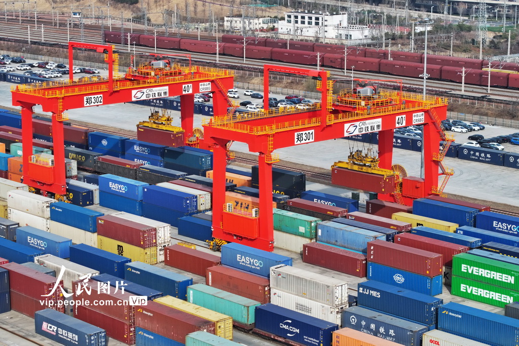 河南郑州:中欧班列运输忙【2】