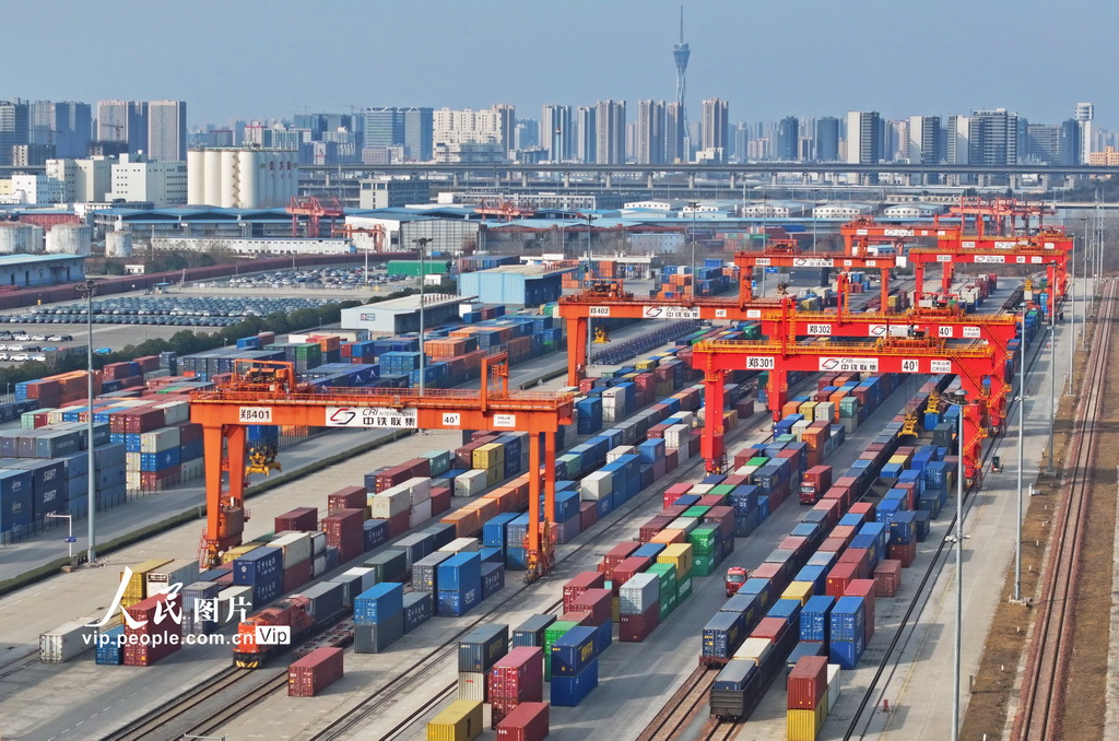 河南郑州：中欧班列运输忙【3】