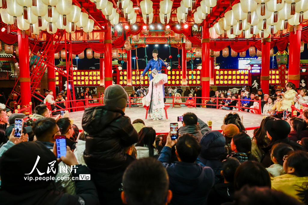 河北唐山：灯火璀璨耀老街 民俗欢腾迎八方客【2】