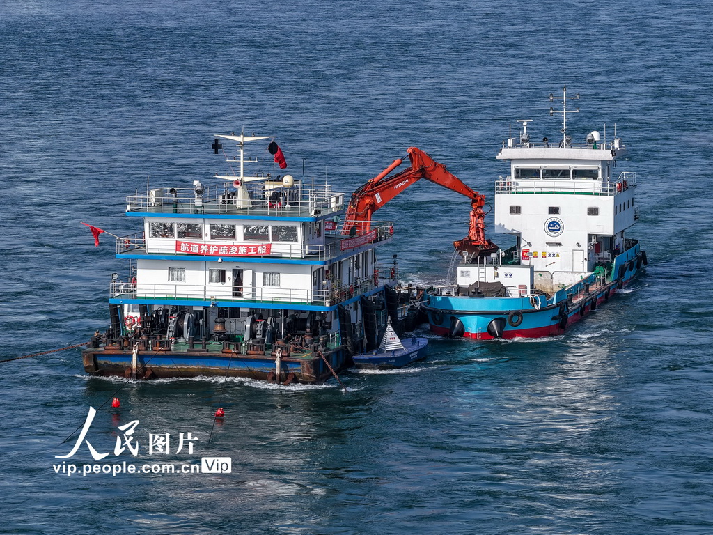 四川宜宾：长江航道养护疏浚工作稳步推进【2】