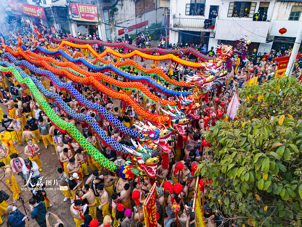 广西宾阳:炮龙起舞【2】