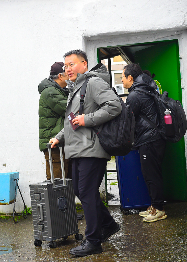  3月1日，首位从伊朗撤离的中国公民抵达阿塞拜疆。