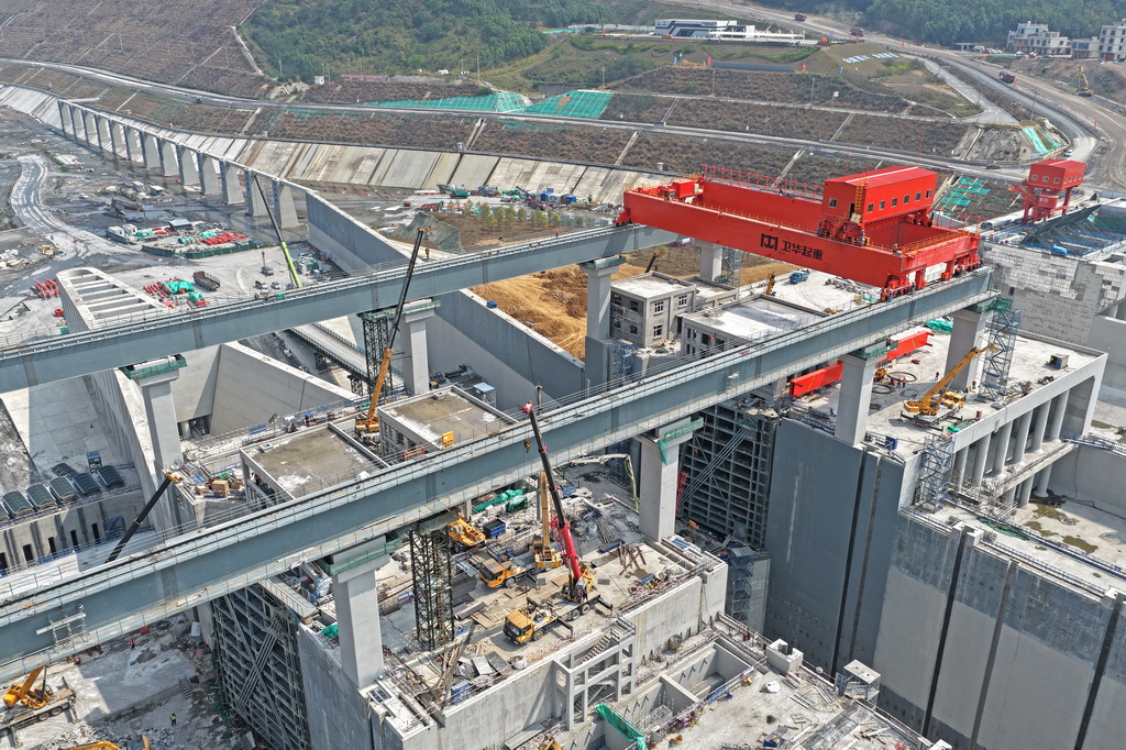 这是3月5日拍摄的广西平陆运河马道枢纽建设现场(无人机照片)。