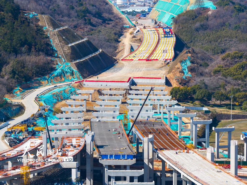 浙江宁波:杭甬复线宁波三期戚家山互通加速推进【6】