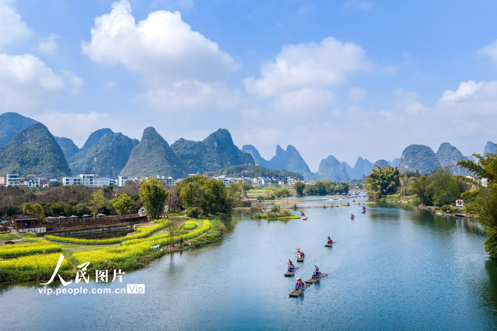 广西阳朔：遇龙河春意盎然引客来【2】