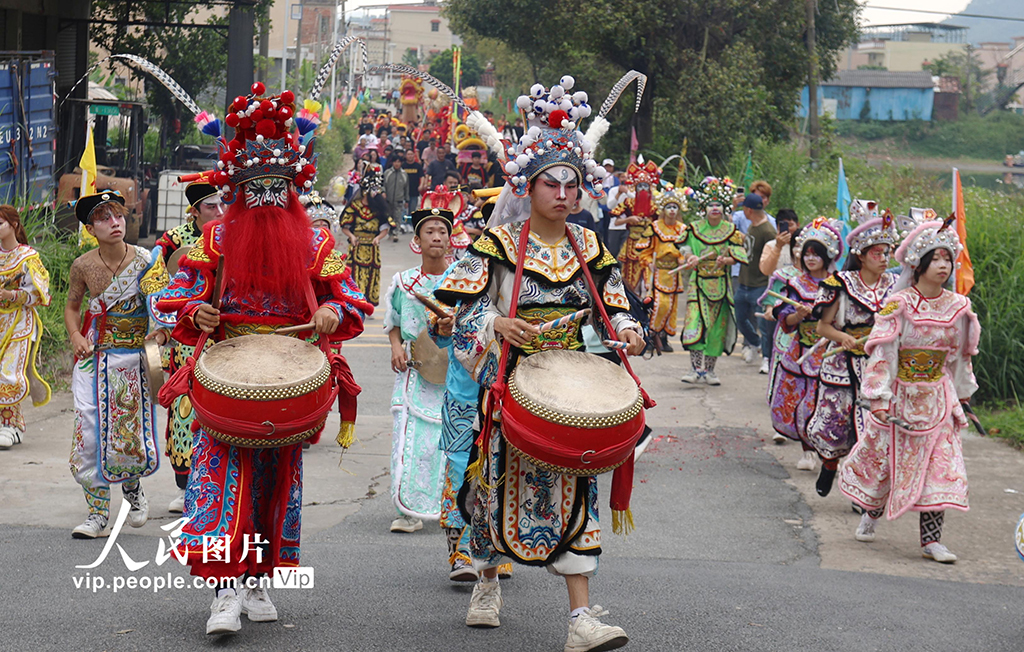 广东鹤山：乡村庙会展“非遗”【2】