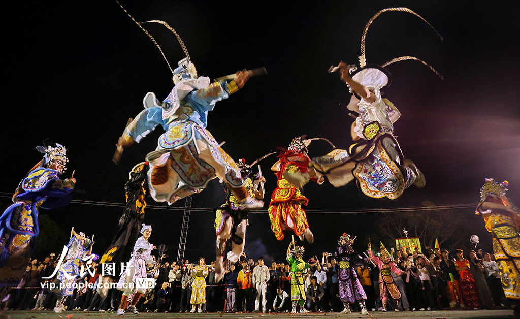 广东鹤山：乡村庙会展“非遗”【6】