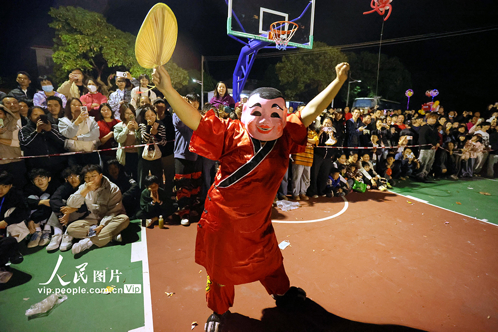 广东鹤山：乡村庙会展“非遗”【7】