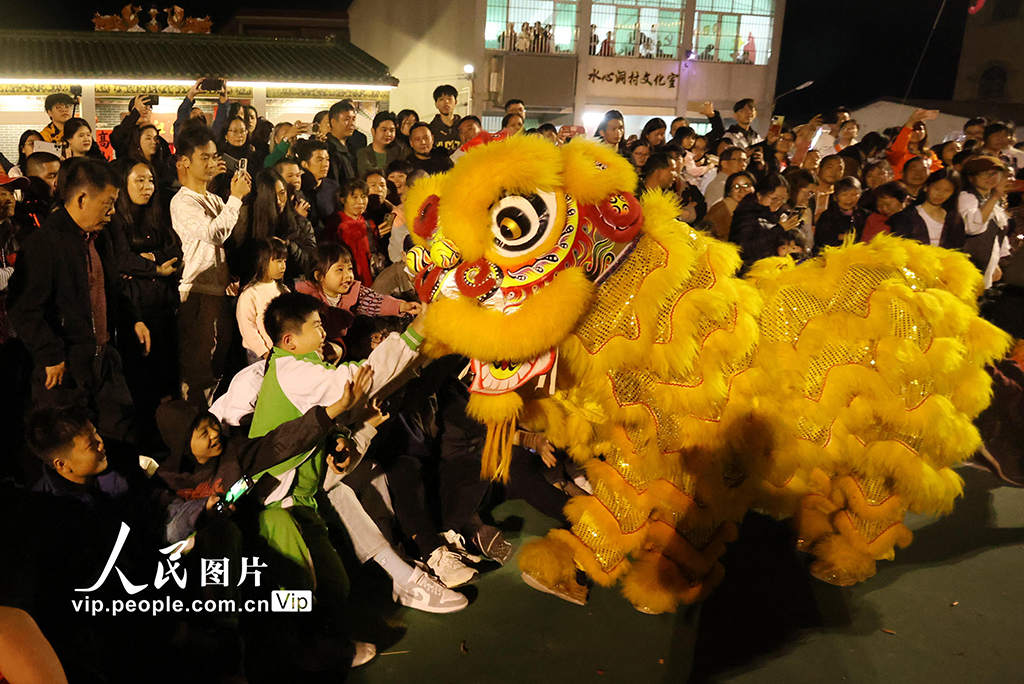 广东鹤山：乡村庙会展“非遗”【8】