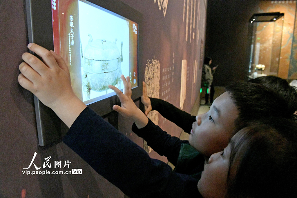 安徽淮南：春假开启 乐游博物馆【3】