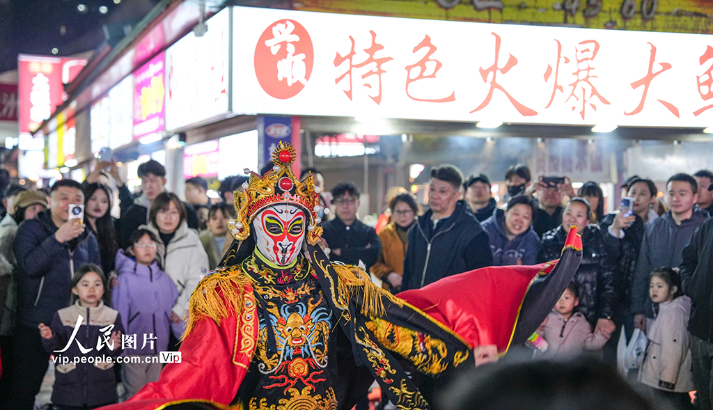 辽宁沈阳：春日“夜经济”升温【6】