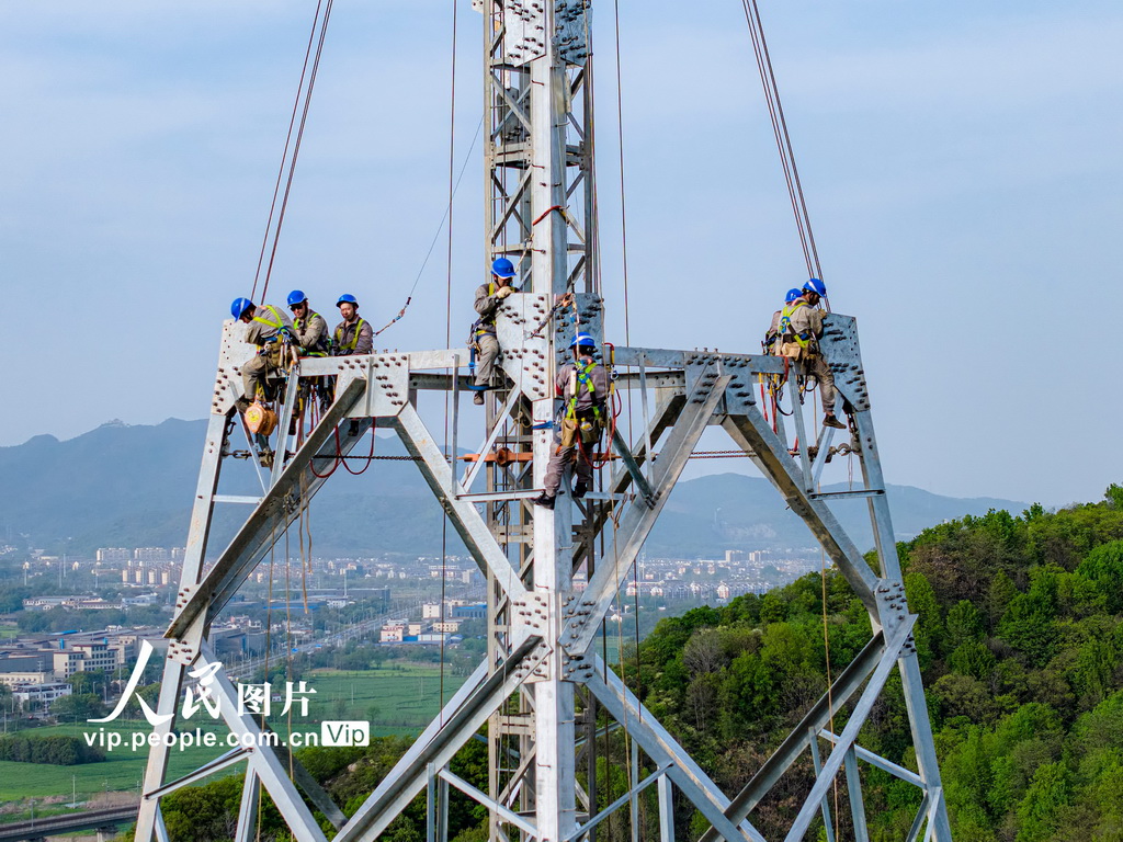 安徽芜湖：“西电东送”输电工程加紧建设【3】