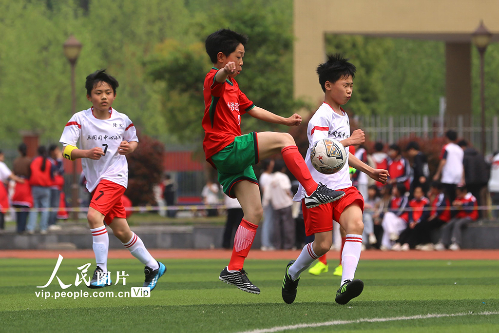 足球小将角逐绿茵场【2】