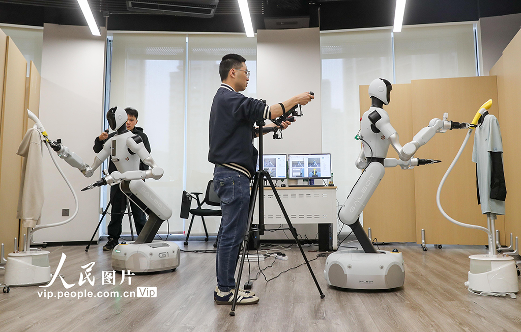 四川宜宾:训练机器人【5】