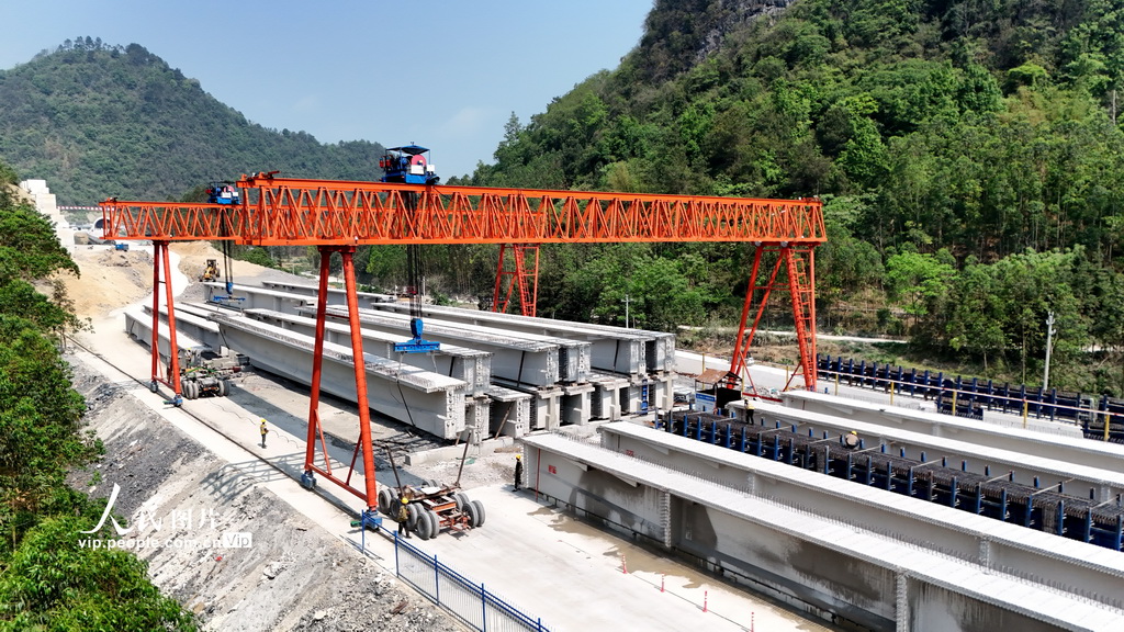 广西：鱼宜高速建设提速 攻坚冲刺保通车【5】