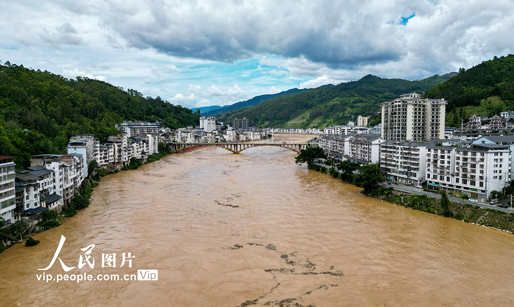 贵州从江：洪峰平稳过境【4】