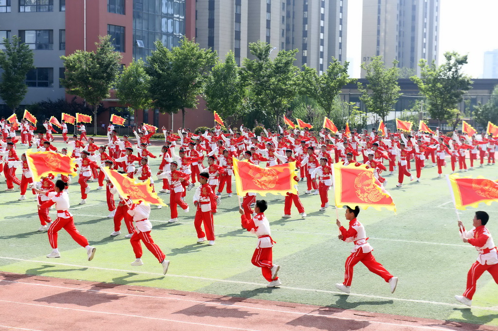 5月21日，在山东省日照市新营小学，学生表演武术操《和美武韵少年自强》 。
